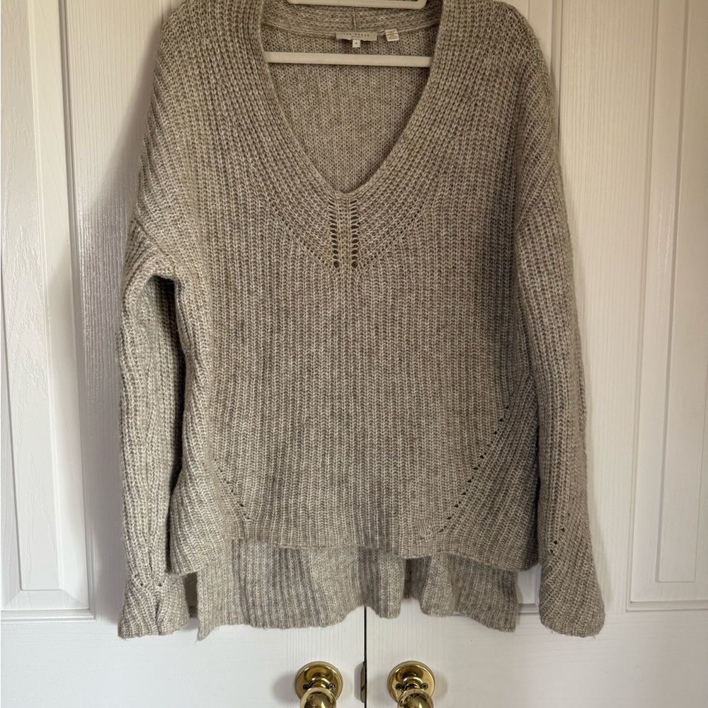 Ted Baker Gray V-Neck Sweater with Ribbed Texture